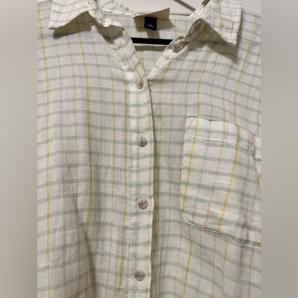 Universal Thread Button Down Shirt - Picture 3 of 4